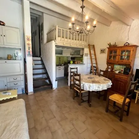 Maison La Croix-valmer, 3 Pieces, 4 Personnes - Fr-1-726-3